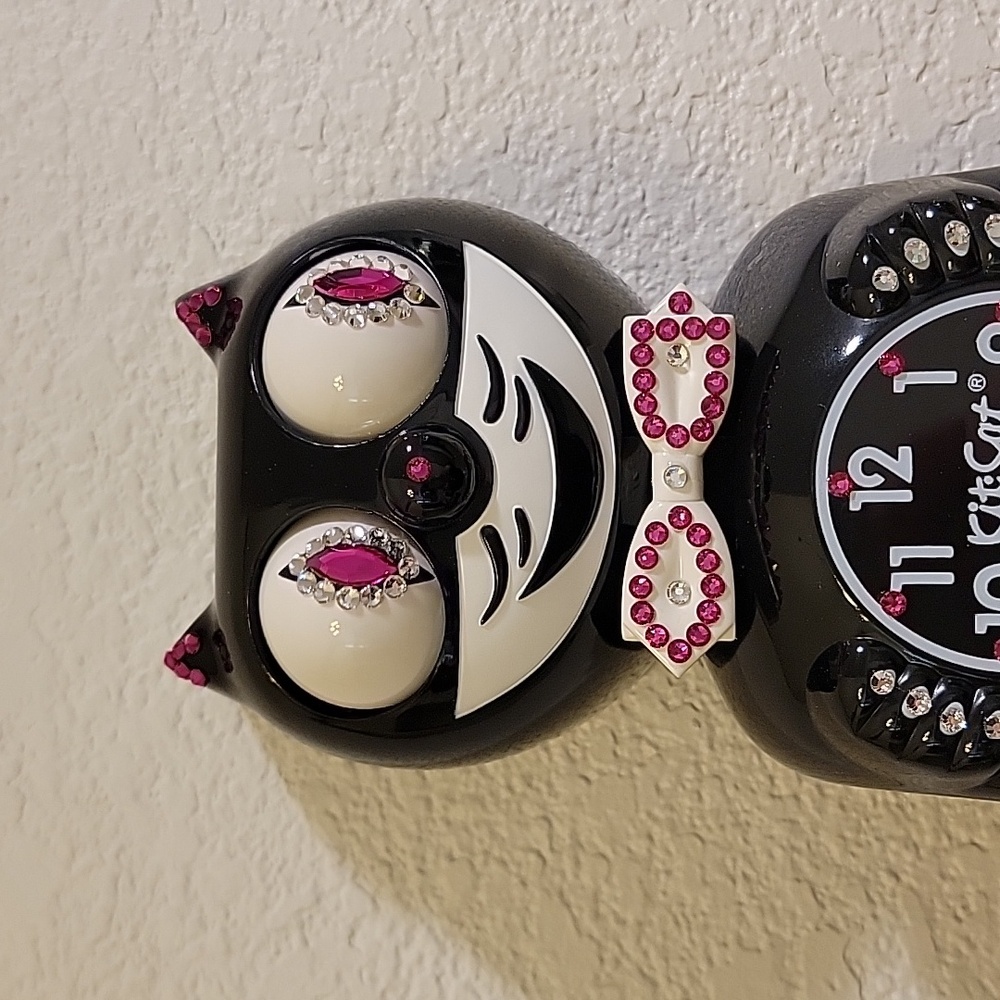 Jeweled Black Kit-Cat Klock clock with white tail